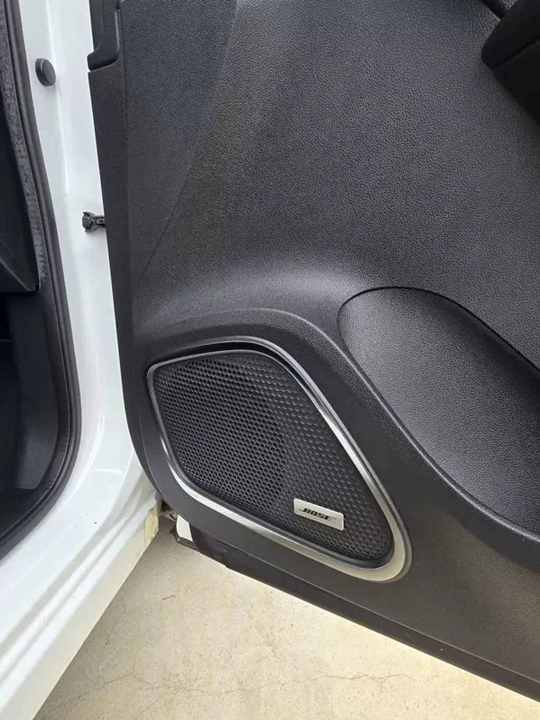 Renault Kadjar 2019 - 19900 EUR, 80213 km - AUTO.MOTO.pt - 80213km - foto 30 de 34