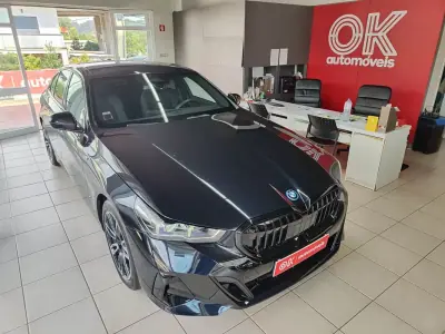 BMW 530e 2024 - 52500 EUR, 11000 km - AUTO.MOTO.pt - 11000km - foto 12 de 41