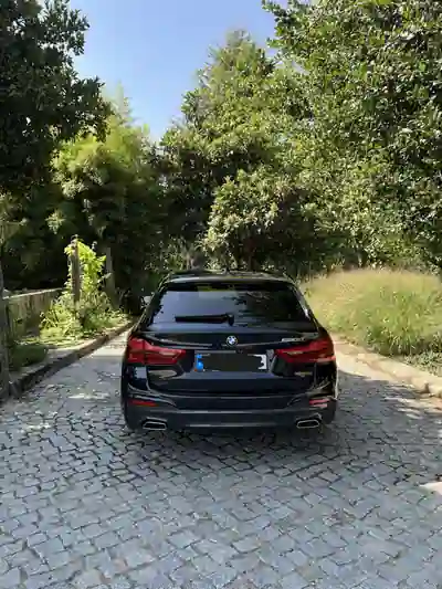 BMW 520 2020 - 30000 EUR, 104 km - AUTO.MOTO.pt - 104km - foto 3 de 4