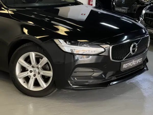 Volvo V90 2018 - 27490 EUR, 160000 km - AUTO.MOTO.pt - 160000km - foto 23 de 53