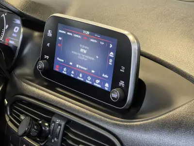 Fiat Tipo Station Wagon 2017 - 9490 EUR, 120000 km - AUTO.MOTO.pt - 120000km - foto 19 de 30