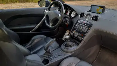 Peugeot RCZ 2011 - 13500 EUR, 94000 km - AUTO.MOTO.pt - 94000km - foto 6 de 19