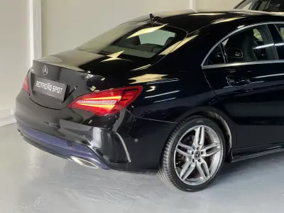 Mercedes-Benz CLA 180 2018 - 19990 EUR, 135000 km - AUTO.MOTO.pt - 135000km - foto 22 de 39