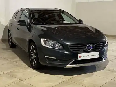 Volvo V60 2017 - 17900 EUR, 165010 km - AUTO.MOTO.pt - 165010km - foto 3 de 23