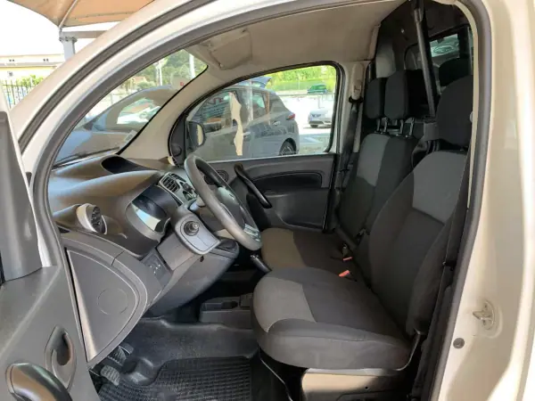 Renault KANGOO EXPRESS 1.5 DCI 115HP ENERGY MAXI BUSINESS 2019 - 11500 EUR, 150121 km - AUTO.MOTO.pt - 150121km - foto 10 de 15