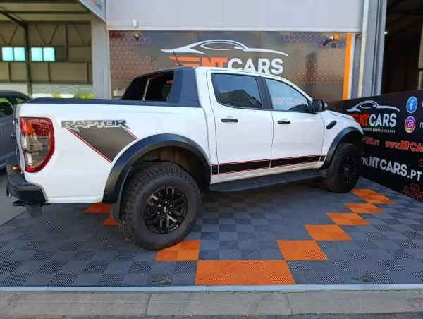 Ford Ranger 2,0 l EcoBlue Auto Raptor 2022 Diesel — 88 629 km · Faro Ford Ranger 2,0 l EcoBlue Auto Raptor 2022 Diesel