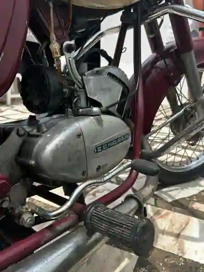 Zero DS 1972 - 1500 EUR, 3759 km - AUTO.MOTO.pt - 3759km - foto 3 de 4