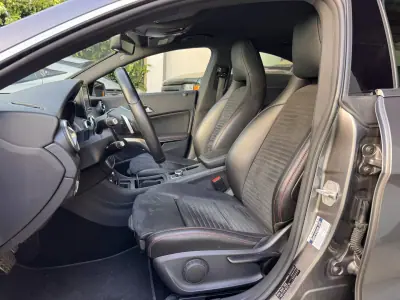 Mercedes-Benz CLA 180 2016 - 18900 EUR, 148405 km - AUTO.MOTO.pt - 148405km - foto 23 de 26