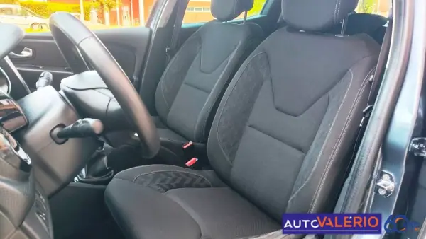Renault Clio 2018 - 10950 EUR, 144210 km - 144210km - foto 9 de 16
