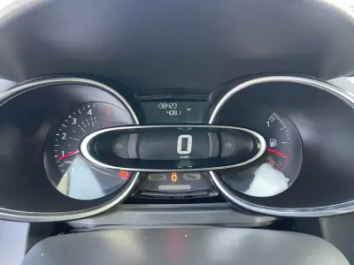 Renault Clio Break 2016 - 12950 EUR, 138423 km - AUTO.MOTO.pt - 138423km - foto 11 de 12