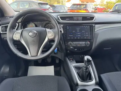Nissan Qashqai 2015 - 11500 EUR, 258000 km - AUTO.MOTO.pt - 258000km - foto 9 de 36