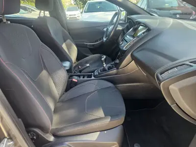 Ford Focus C-Max 2018 - 14500 EUR, 108000 km - 108000km - foto 14 de 37