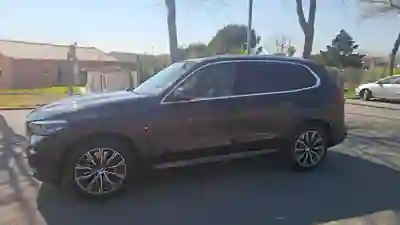 BMW X5 2019 - 39950 EUR, 115000 km - AUTO.MOTO.pt - 115000km - foto 4 de 18