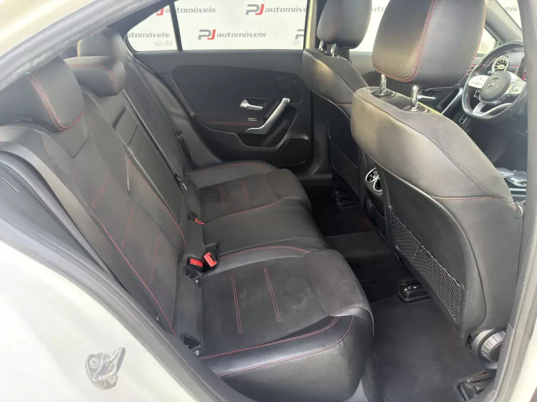 Mercedes-Benz A 180 Limousine 2019 - 23990 EUR, 176827 km - AUTO.MOTO.pt - 176827km - foto 19 de 19