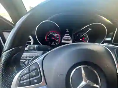 Mercedes-Benz GLC 250 2017 - 35500 EUR, 1998 km - 1998km - foto 12 de 15