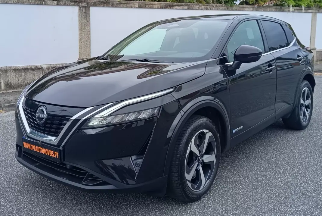 Nissan Qashqai 2023 - 23990 EUR, 89300 km - AUTO.MOTO.pt - 89300km - foto 1 de 22