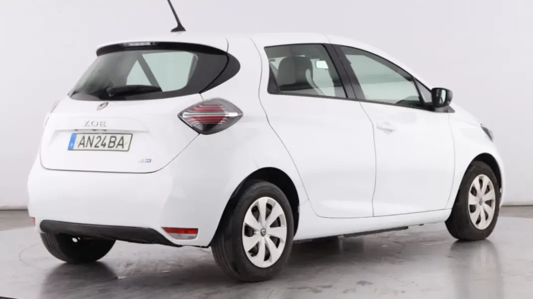 Renault Zoe 2021 - 14950 EUR, 139568 km - AUTO.MOTO.pt - 139568km - foto 4 de 16
