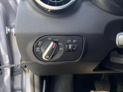 Audi A1 Sportback 2016 - 14995 EUR, 145170 km - AUTO.MOTO.pt - 145170km - foto 29 de 34