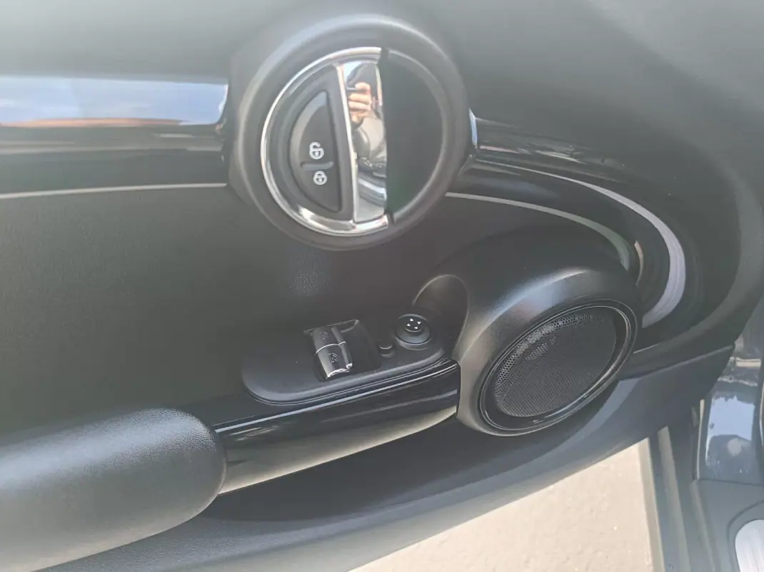 MINI Cooper S 2016 - 15900 EUR, 231018 km - AUTO.MOTO.pt - 231018km - foto 20 de 43