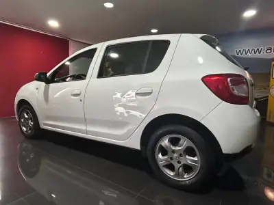 Dacia Sandero 2015 - 8500 EUR, 58577 km - 58577km - foto 5 de 19