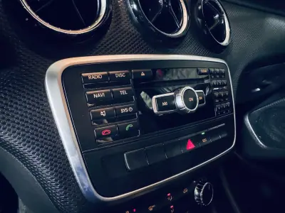 Mercedes-Benz A 160 2014 - 12990 EUR, 163824 km - AUTO.MOTO.pt - 163824km - foto 30 de 34