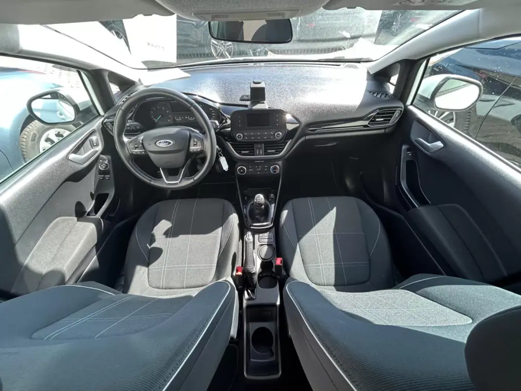 Ford Fiesta 2018 - 13500 EUR, 60152 km - AUTO.MOTO.pt - 60152km - foto 16 de 22