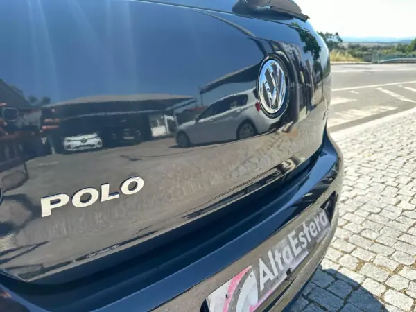 Volkswagen Polo 2009 - 9900 EUR, 185146 km - AUTO.MOTO.pt - 185146km - foto 6 de 28