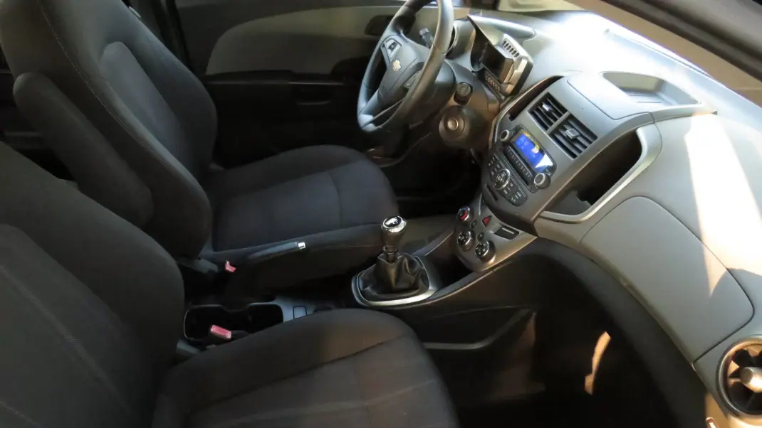 Chevrolet Aveo 2012 - 7600 EUR, 160000 km - 160000km - foto 8 de 11