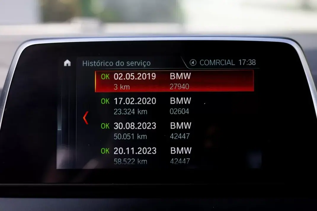 BMW 216 Active Tourer 2019 - 15750 EUR, 109700 km - AUTO.MOTO.pt - 109700km - foto 7 de 43