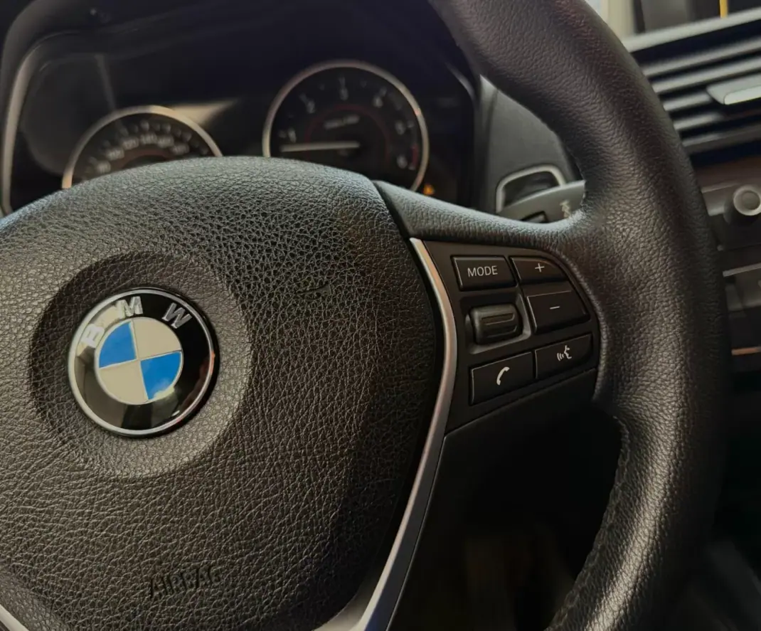 BMW 116 2012 - 13950 EUR, 261000 km - AUTO.MOTO.pt - 261000km - foto 30 de 37