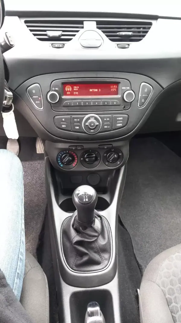 Opel Corsa 1.3 CDTI Van 2019 - 12900 EUR, 74155 km - AUTO.MOTO.pt - 74155km - foto 20 de 20