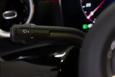 Mercedes-Benz A 180 Limousine 2025 - 39990 EUR, 6272 km - AUTO.MOTO.pt - 6272km - foto 31 de 47