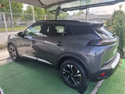 Peugeot 2008 2021 - 18900 EUR, 130000 km - AUTO.MOTO.pt - 130000km - foto 4 de 8