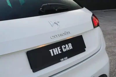 Citroën DS4 2012 - 8900 EUR, 204700 km - AUTO.MOTO.pt - 204700km - foto 9 de 23