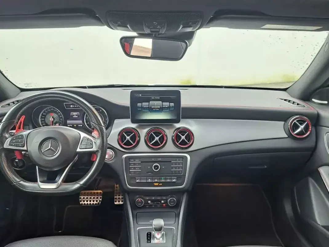 Mercedes-Benz CLA 45 AMG 2015 - 31900 EUR, 129249 km - AUTO.MOTO.pt - 129249km - foto 22 de 33