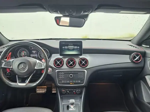 Mercedes-Benz CLA 45 AMG 2015 - 29990 EUR, 129249 km - AUTO.MOTO.pt - 129249km - foto 22 de 33