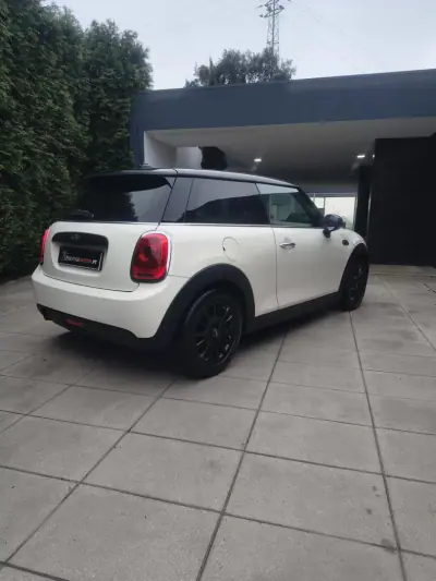 MINI One 2015 - 11900 EUR, 125000 km - AUTO.MOTO.pt - 125000km - foto 6 de 35