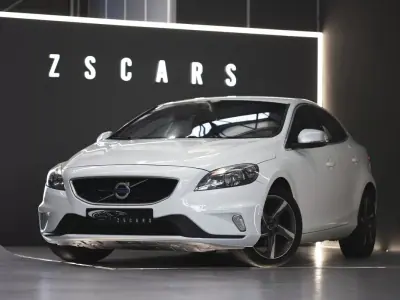 Volvo V40 2015 - 12990 EUR, 117267 km - AUTO.MOTO.pt - 117267km - foto 2 de 17
