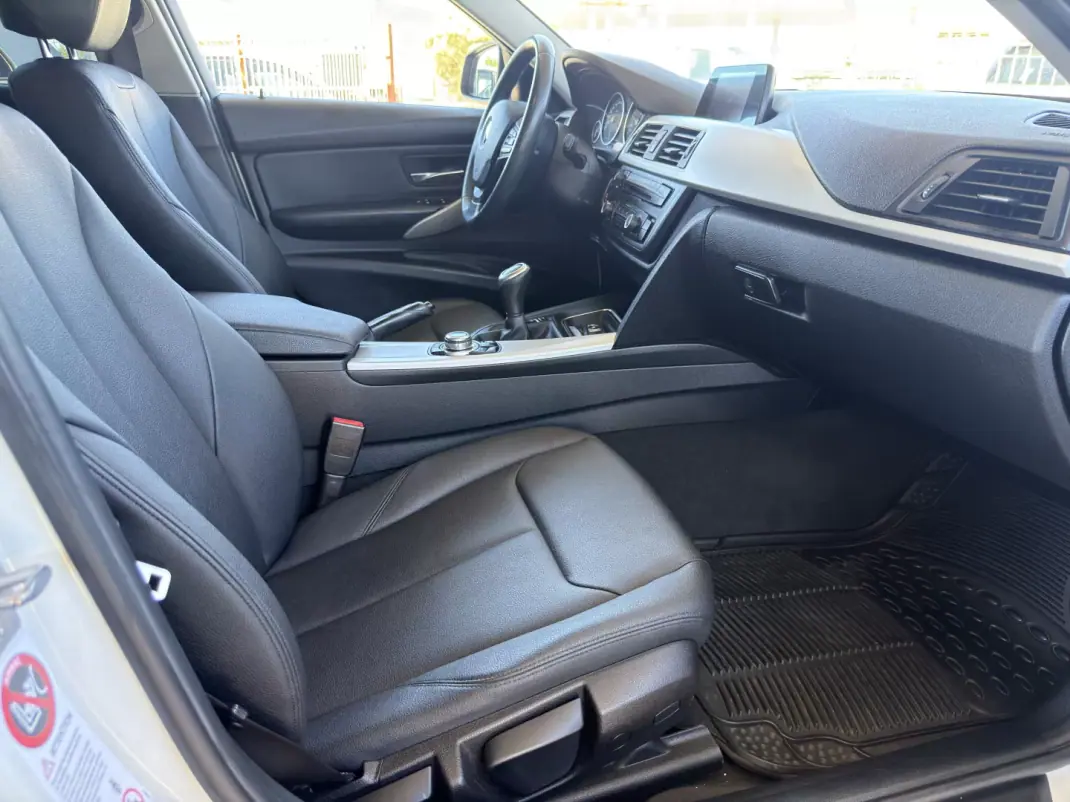 BMW 318 2013 - 13500 EUR, 239000 km - AUTO.MOTO.pt - 239000km - foto 22 de 22