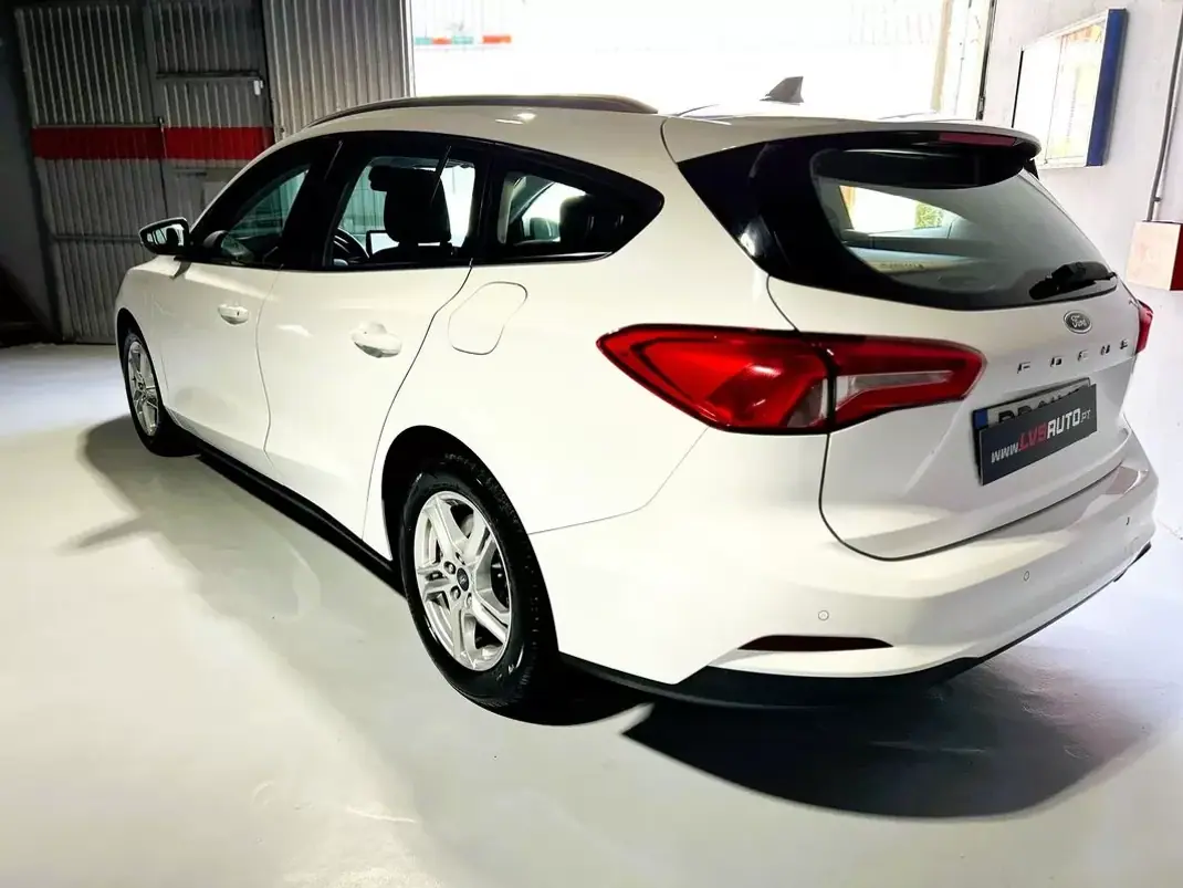 Ford 2020 - 12000 EUR, 149280 km - 149280km - foto 3 de 36