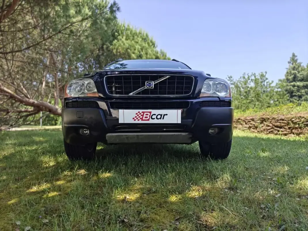 Volvo XC 90 2005 - 8490 EUR, 243750 km - AUTO.MOTO.pt - 243750km - foto 4 de 35