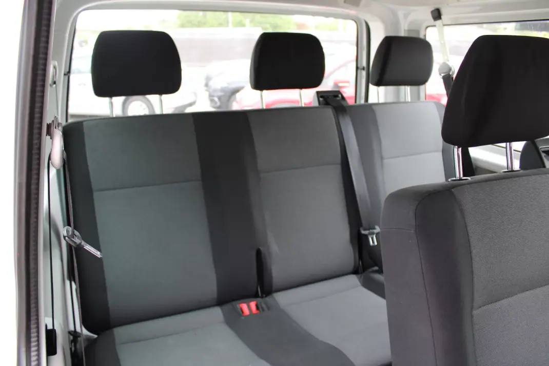 Volkswagen Transporter 2020 - 24990 EUR, 222000 km - AUTO.MOTO.pt - 222000km - foto 18 de 24