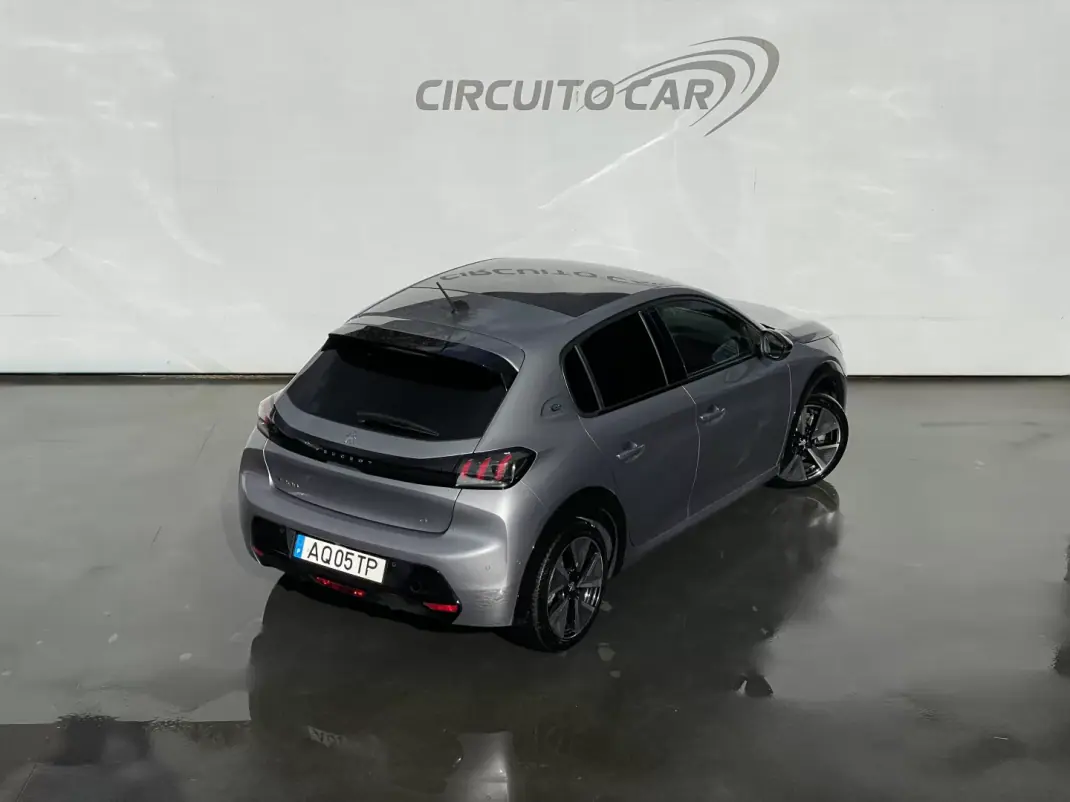 Peugeot e-208 2022 - 18650 EUR, 38776 km - AUTO.MOTO.pt - 38776km - foto 13 de 47