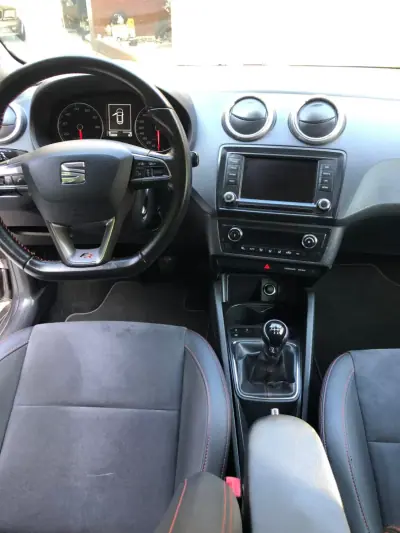 SEAT Ibiza 2016 - 10750 EUR, 142000 km - AUTO.MOTO.pt - 142000km - foto 14 de 33