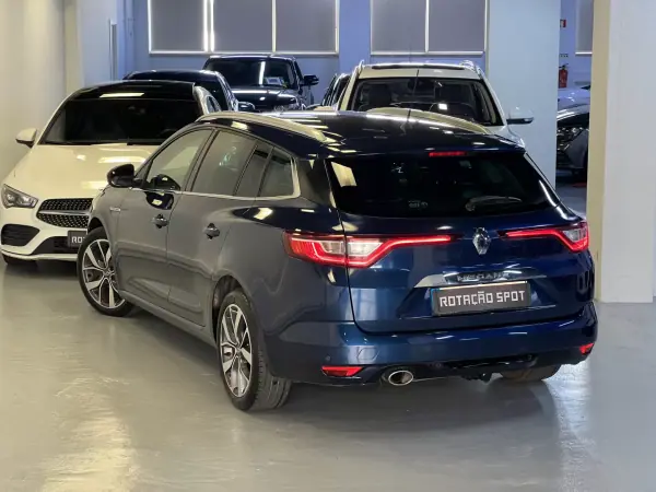 Renault Mégane Sport Tourer 2016 - 13990 EUR, 115000 km - AUTO.MOTO.pt - 115000km - foto 3 de 57