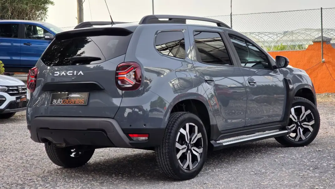 Dacia Duster 2023 - 18750 EUR, 48500 km - AUTO.MOTO.pt - 48500km - foto 4 de 23