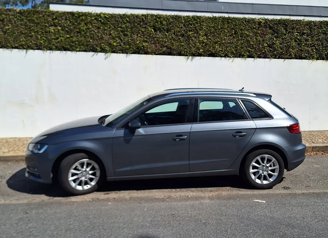 Audi A3 Sportback 2016 - 10350 EUR, 238000 km - AUTO.MOTO.pt - 238000km - foto 10 de 12