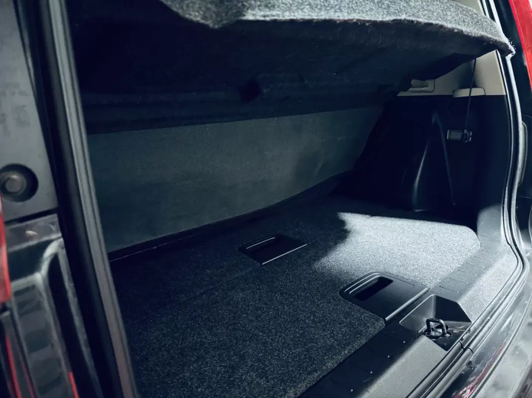 Nissan Note 2008 - 4990 EUR, 261688 km - AUTO.MOTO.pt - 261688km - foto 13 de 28