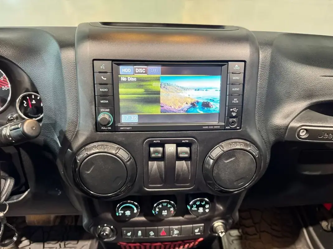 Jeep Wrangler 2019 - 65000 EUR, 19000 km - 19000km - foto 18 de 60