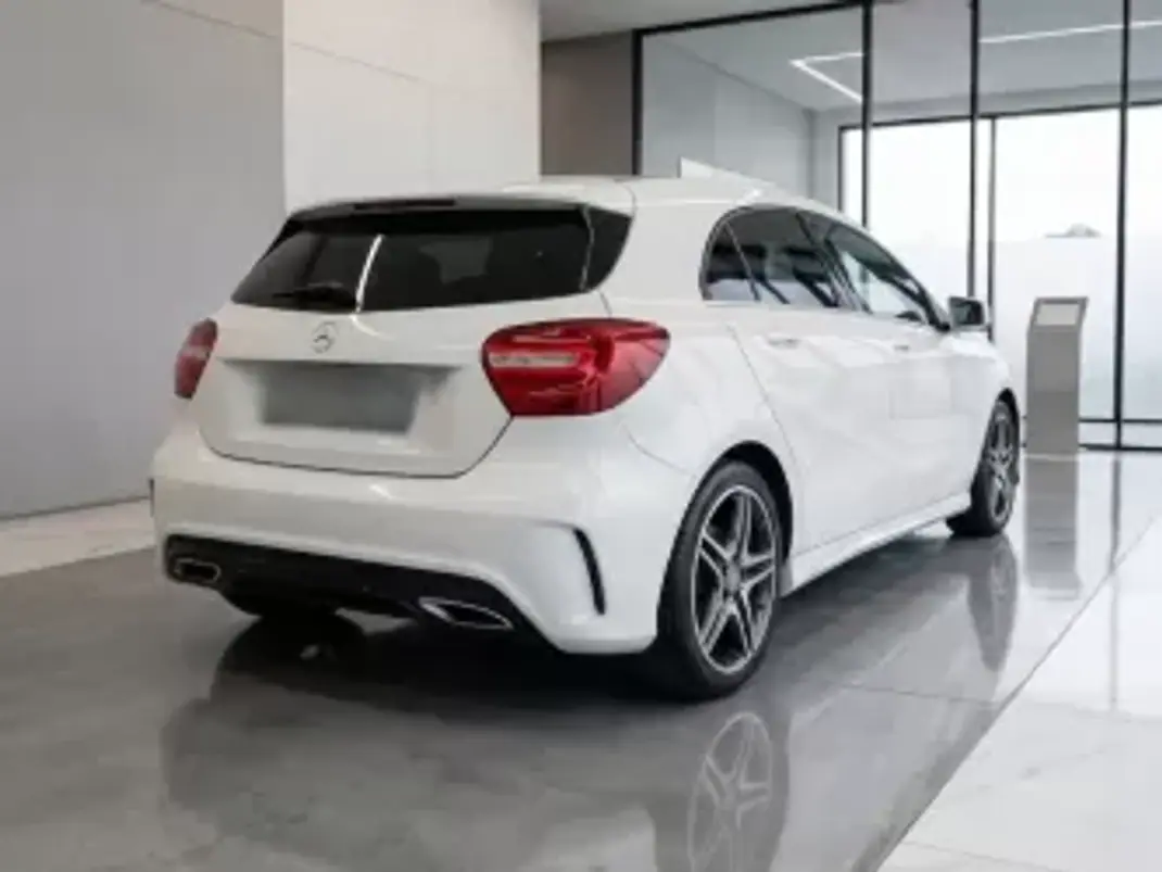 Mercedes-Benz A 180 2013 - 18990 EUR, 165740 km - AUTO.MOTO.pt - 165740km - foto 6 de 11